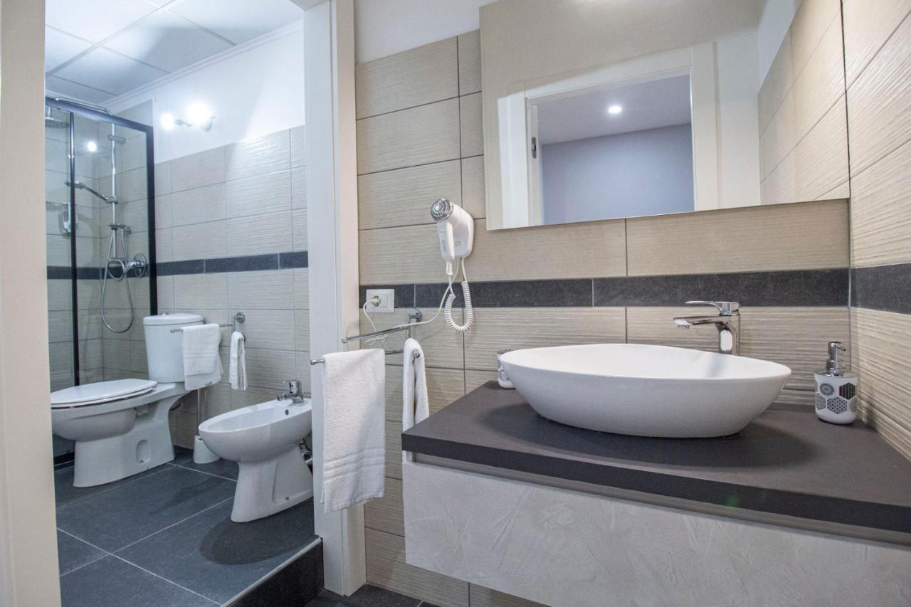 Royal Playa Suite And Apartament -Private Parking- Self Chek Out CTA Eksteriør bilde