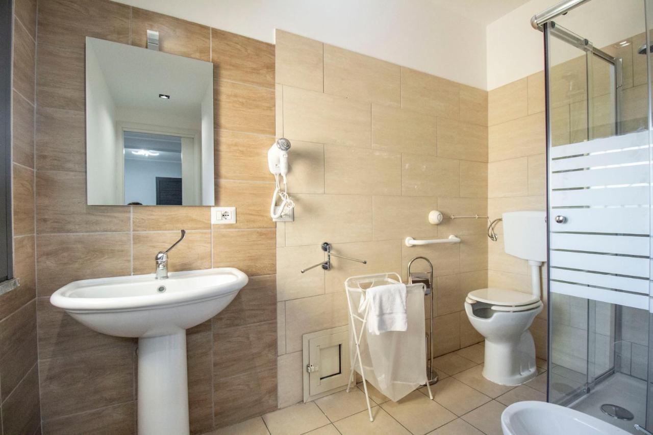 Royal Playa Suite And Apartament -Private Parking- Self Chek Out CTA Eksteriør bilde