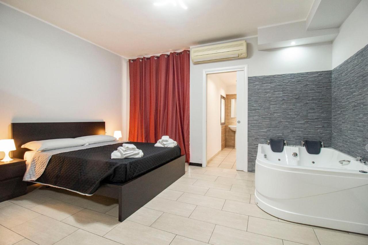 Royal Playa Suite And Apartament -Private Parking- Self Chek Out CTA Eksteriør bilde