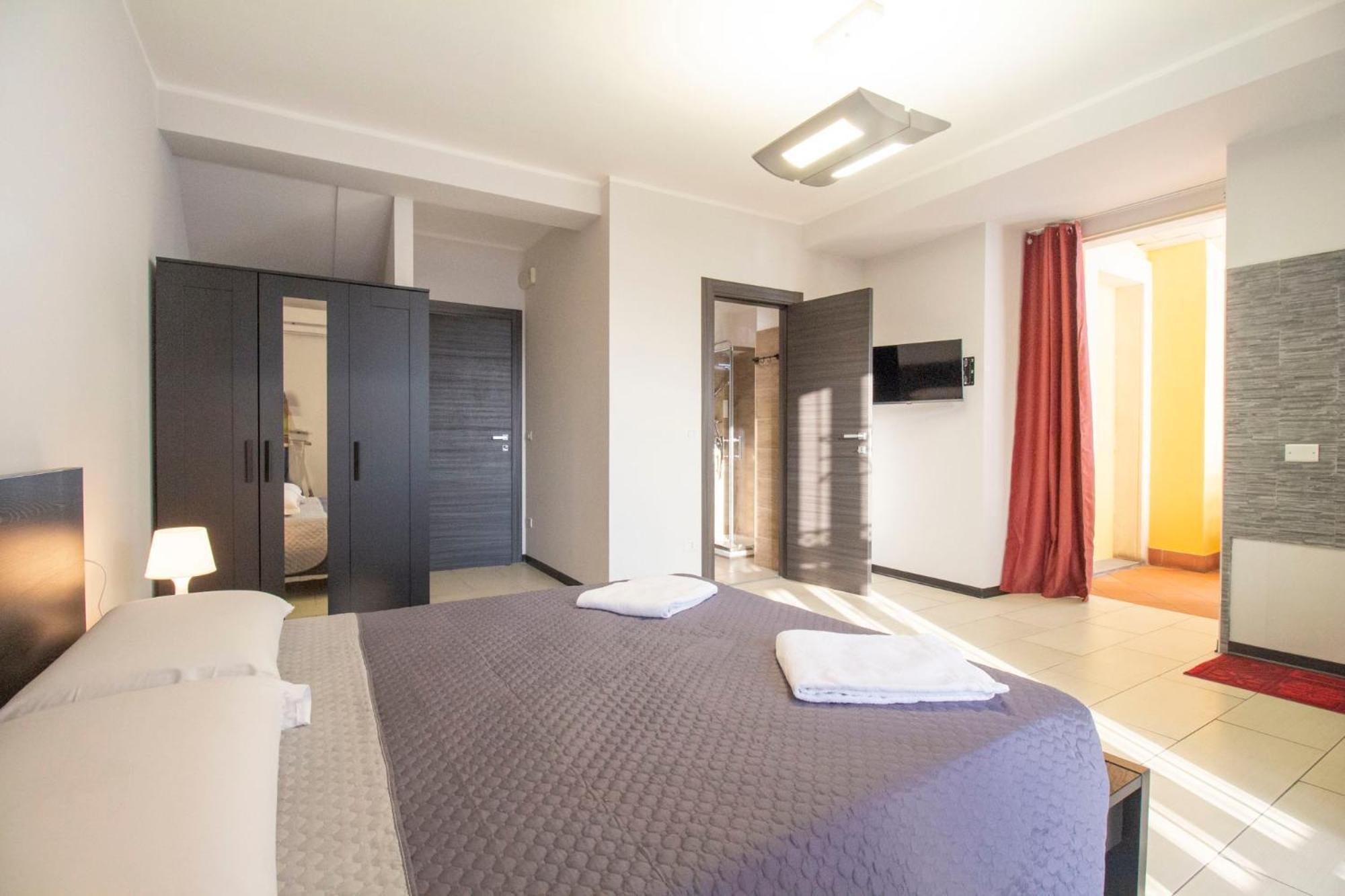 Royal Playa Suite And Apartament -Private Parking- Self Chek Out CTA Eksteriør bilde